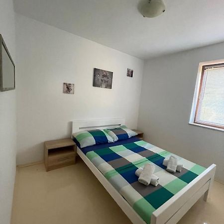 First Choice Apartment Nerezine Exterior foto