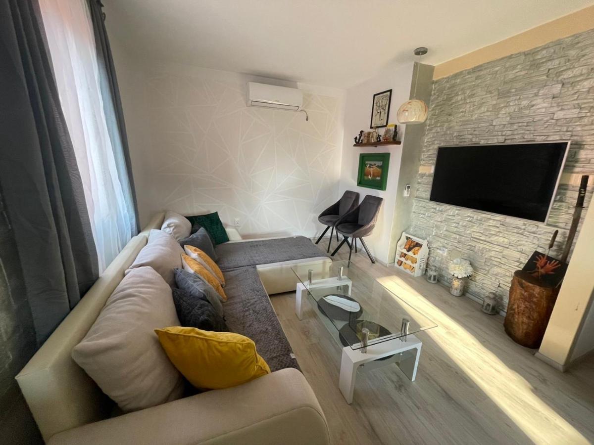 First Choice Apartment Nerezine Exterior foto
