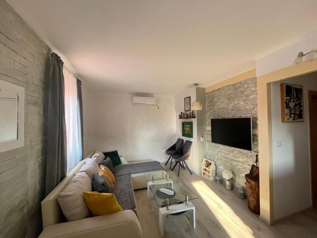 First Choice Apartment Nerezine Exterior foto